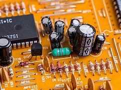 外媒：美再祭中國AI晶片禁令 臺(tái)可豁免