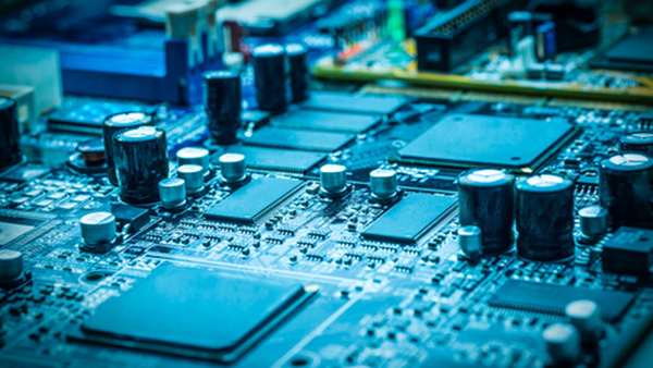 黃仁勳傳提前來臺 將訪鴻海